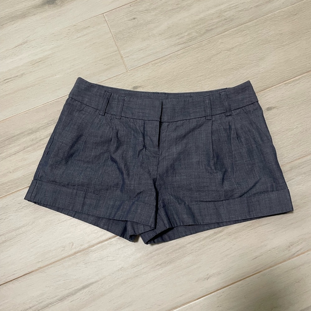 Express low rise pleated dress shorts